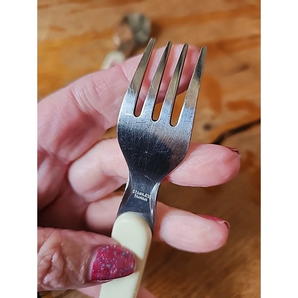 Vintage Walt‎ Disney Snow White SELANDIA Child Fork And Spoon Set Of 2 CA 91355